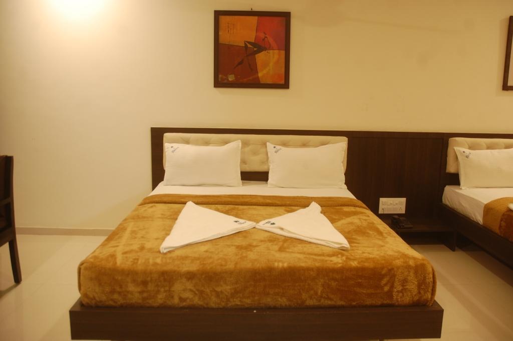 Hotel Swathi Hospet Esterno foto