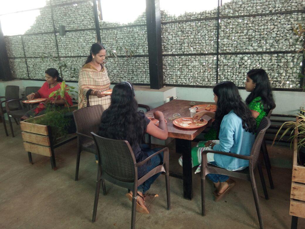 Hotel Swathi Hospet Esterno foto